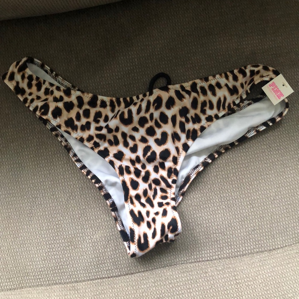 NWT!! VS Cheeky Bikini Bottom - Cheetah print